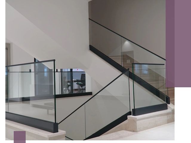 Стеклянные перила премиум-класса с установкой в Балашихе