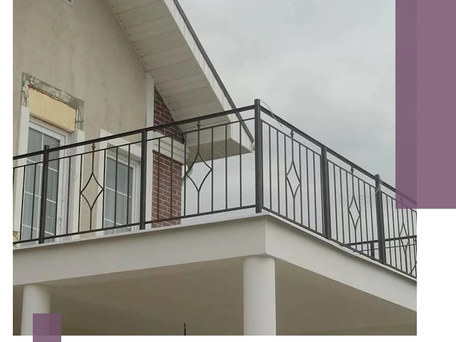 Изготовление балконных ограждений в Балашихе из металла и стекла